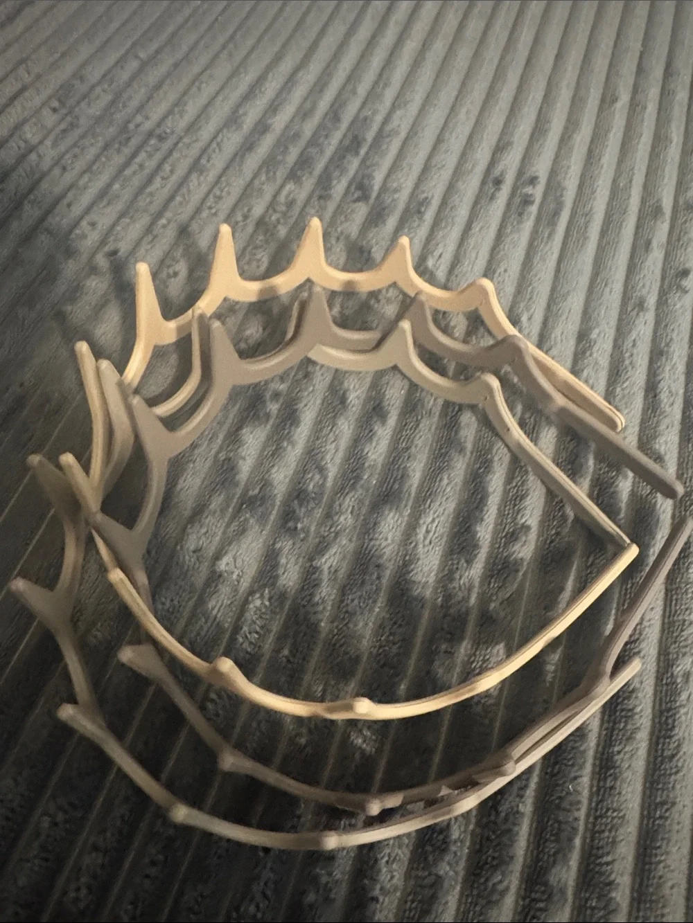 Neutral Scalloped Metal Headband - Beige and Taupe